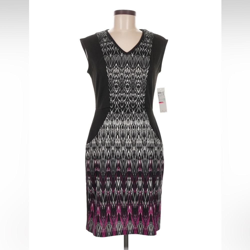 NWT Maggy  London Black and White Geometric Midi Dress